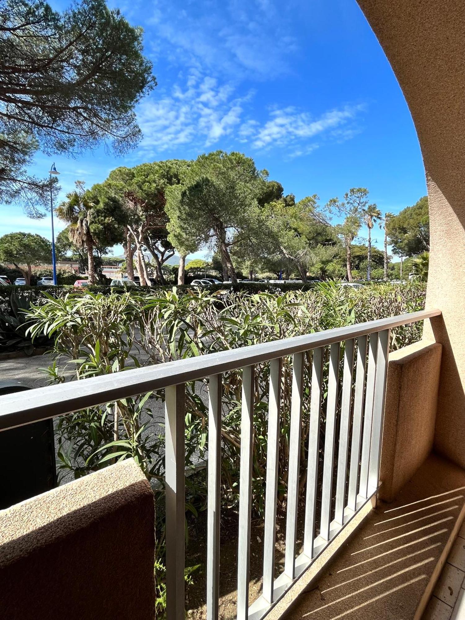 Port De Hyeres L'Etoile Marine Apartment Exterior foto