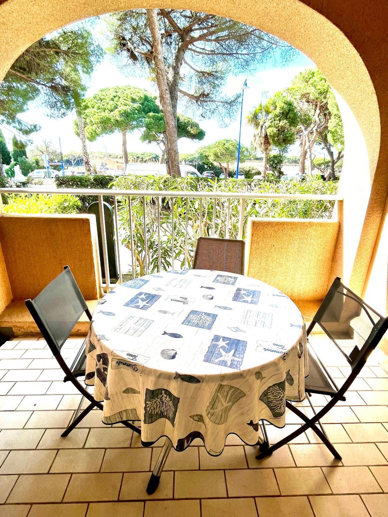 Port De Hyeres L'Etoile Marine Apartment Exterior foto